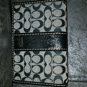 Coach card holder  (authentic)